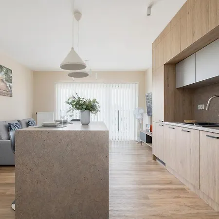 Tauron Arena Crakow With Parking By Renters Appartement *